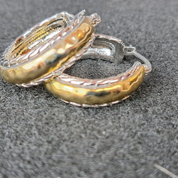 Twisted Cable, Hammered Gold & Silver Tone Hoop Earrings  4 pair - Picture 7 of 14
